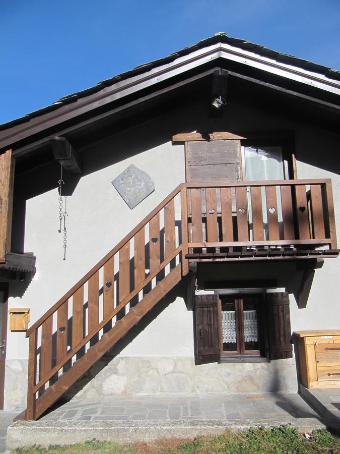 Maison Des Abeilles Vda Gressan N 0028 Екстер'єр фото