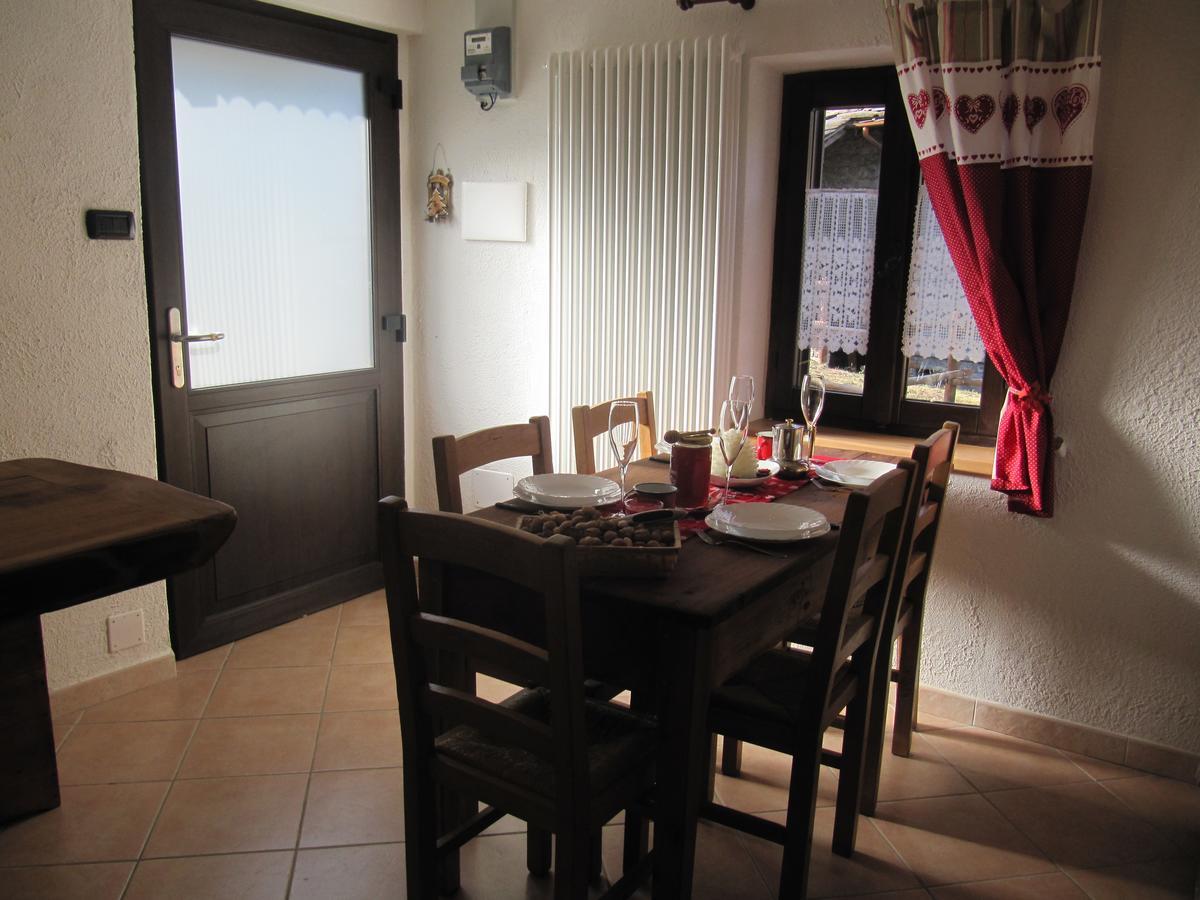 Maison Des Abeilles Vda Gressan N 0028 Екстер'єр фото
