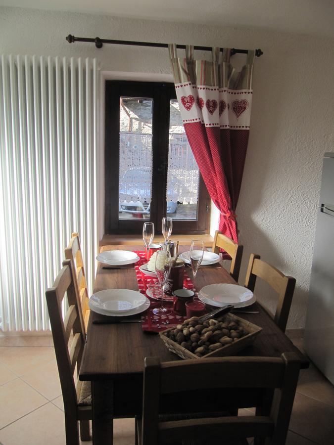 Maison Des Abeilles Vda Gressan N 0028 Екстер'єр фото